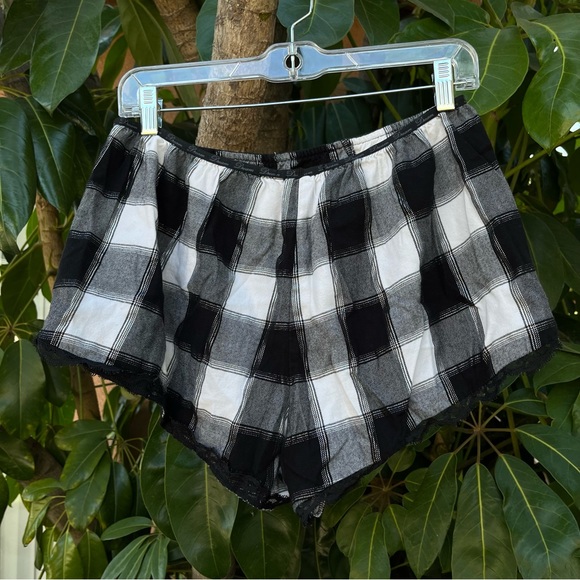 Victoria’s Secret plaid black, grey and white shorts! - Picture 5 of 5